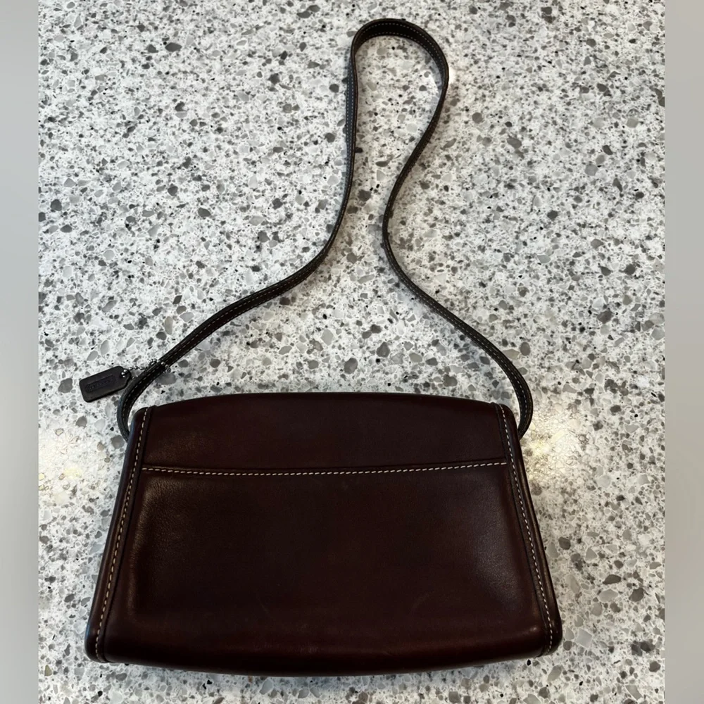 Vintage Coach Brown Leather Shoulder Bag - Picture 2 of 14